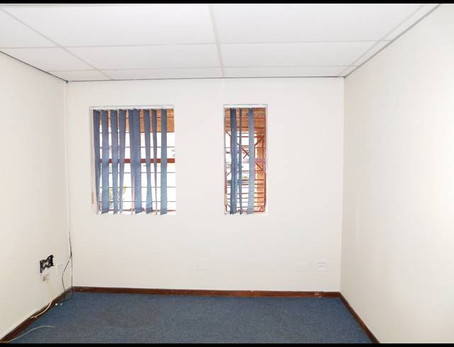 96M² OFFICE TO LET IN WELTEVREDEN PARK